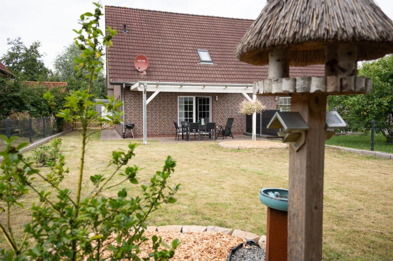 Villa Haus Figaro Mit Hund Schillig Exterior foto